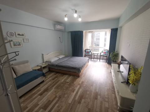 房东小伟公寓(北关路分店)