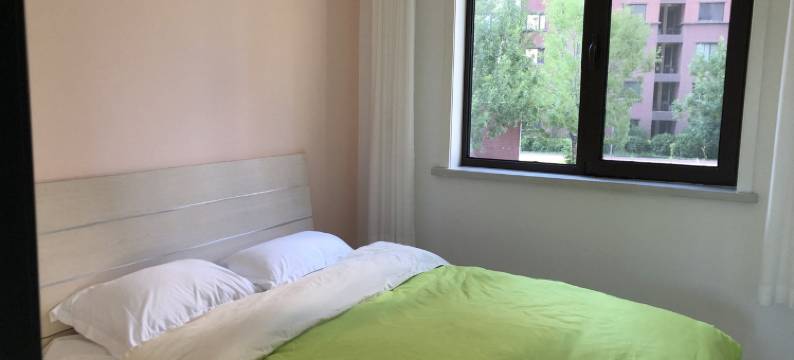 近航母主题公园现代简约三居公寓(渔航路分店)图片