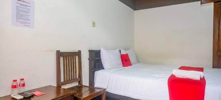 OYO2519玛雅加里尼酒店(RedDoorz at Mayang Garini 2 Borobudur)图片