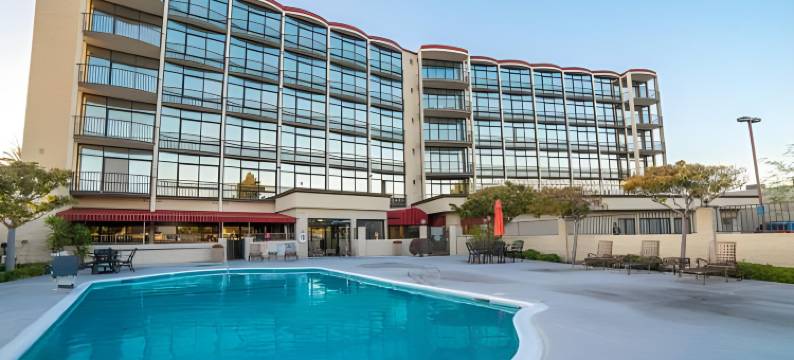 奥克兰机场行政酒店(Oakland Airport Executive Hotel)图片