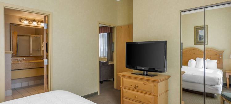 里维尔贝斯特韦斯特优质套房酒店(Best Western Plus Revere Inn  Suites)图片