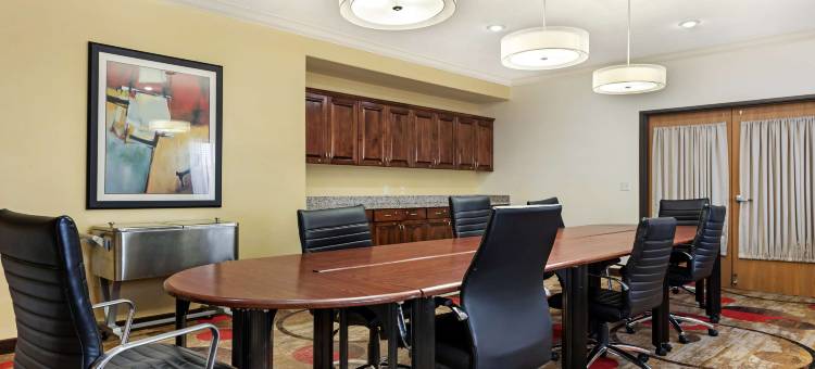 鹰岭贝斯特韦斯特优质套房酒店(Best Western Plus Eagleridge Inn  Suites)图片