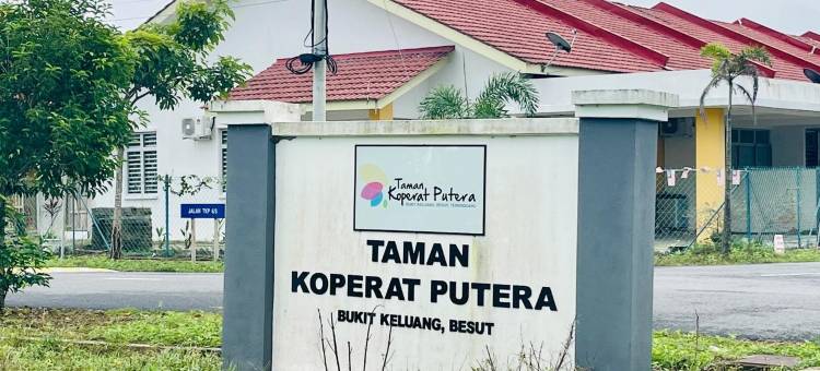 位于甘榜拉惹的3卧室独栋房屋-1500平方米|带2个独立浴室(Marzuq Homestay Besut)图片