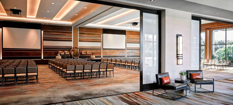 欧文斯贝特鲁姆万豪酒店(Marriott Irvine Spectrum)图片