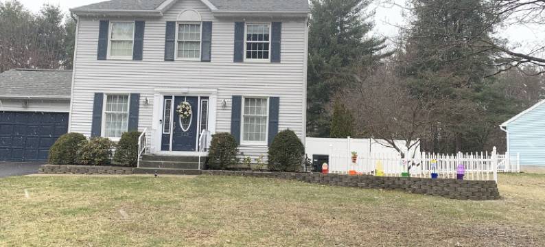 Located by the Adirondack Mountains and right outside Saratoga Springs.图片