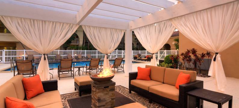 劳德代尔堡北部赛普拉斯克里克万怡酒店(Courtyard Fort Lauderdale North/Cypress Creek)图片