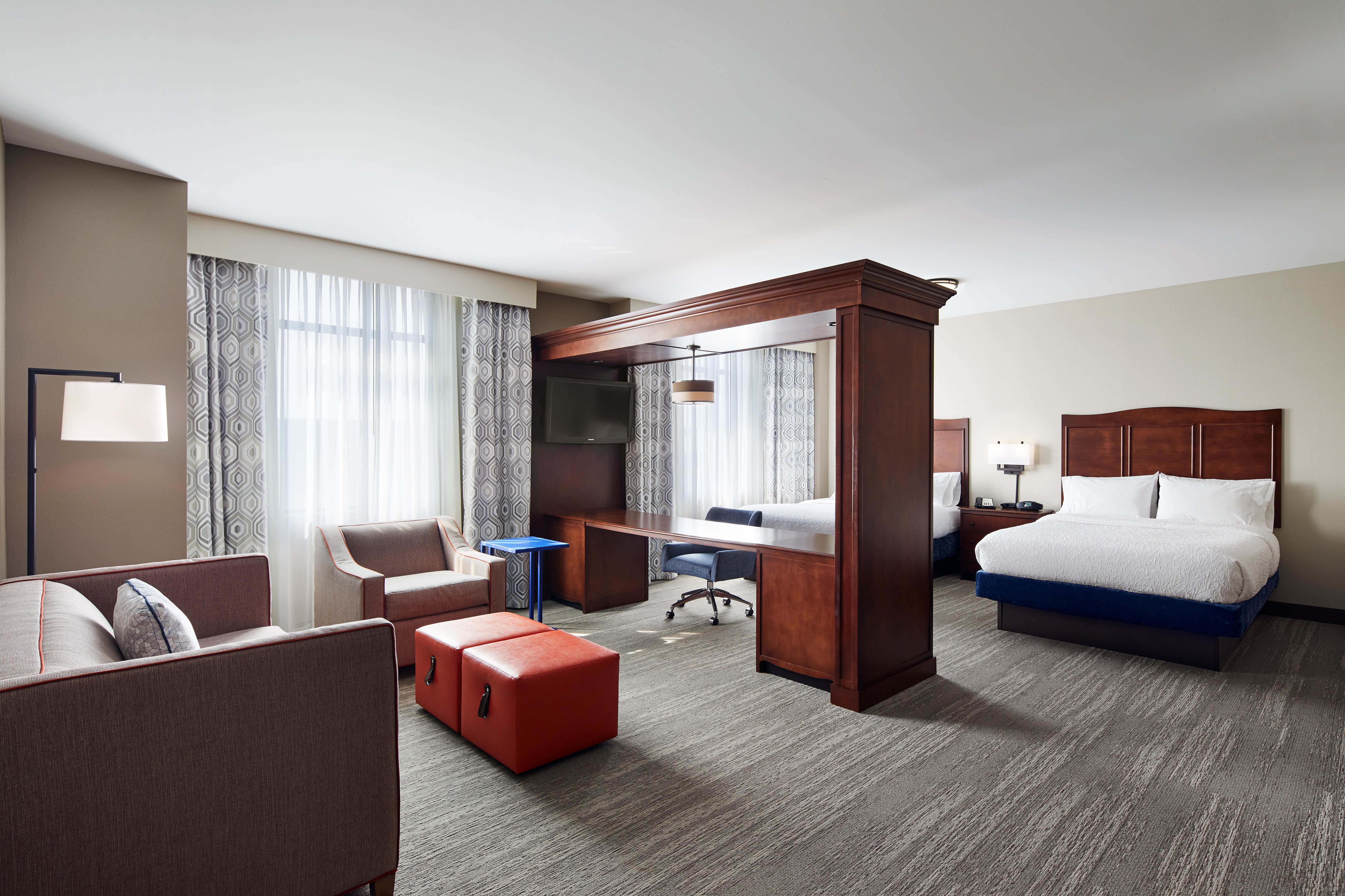 Hampton Inn & Suites Chicago/Mt. ProspectOver view