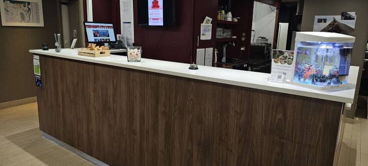 道维拉圣阿奴特康铂酒店(Campanile Deauville - Saint Arnoult)图片