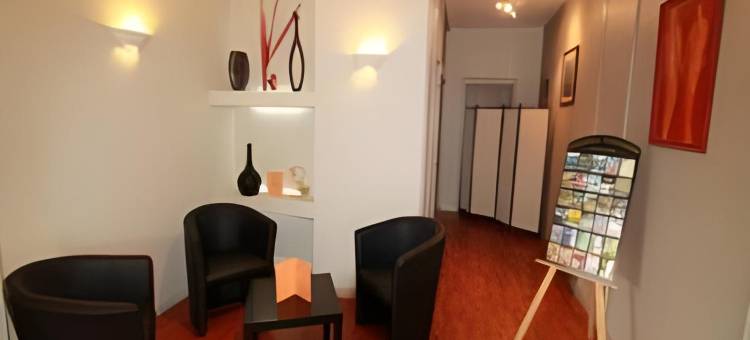 阿多尼斯里昂东酒店(Adonis Lyon Est Hôtel Artys)图片