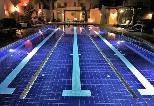 Casa Bahama Hotel Overview