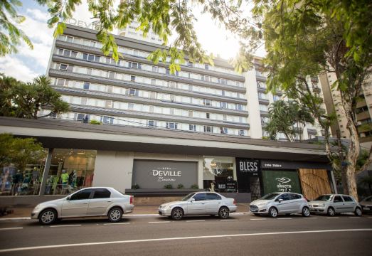 Hotel Deville Business MaringáHotel Overview