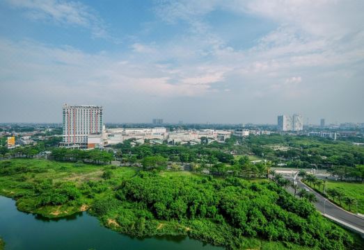 Fancy and Nice Studio at Springlake Summarecon Bekasi Apartment Hotel Overview