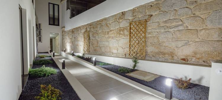 庭院波尔图设计公寓L配有露台(Courtyard Oporto Design Apartment L with Terrace)图片