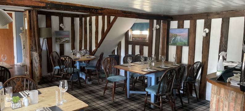 墙洞(The Hole in the Wall)图片