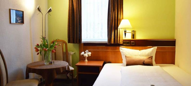 Zum Hirsch乡村酒店(Landhotel Zum Hirsch)图片