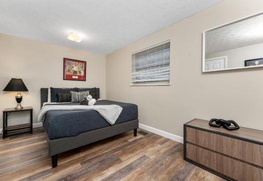 Private Entrance and Nearby Entertainment - Cheerful Modern HavenHotel Overview