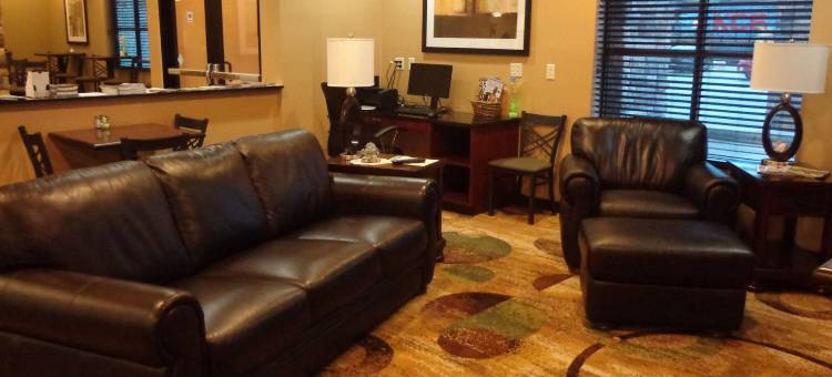 圆石套房酒店-马凯特(Cobblestone Inn & Suites - Marquette)图片