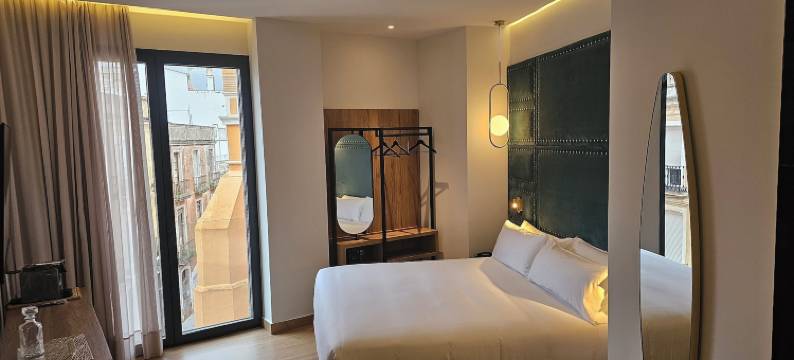 三钟酒店(Hotel Las Tres Campanas)图片