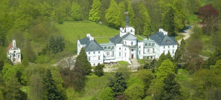 舒尔兹伯格城堡酒店(Schlosshotel Burg Schlitz)图片