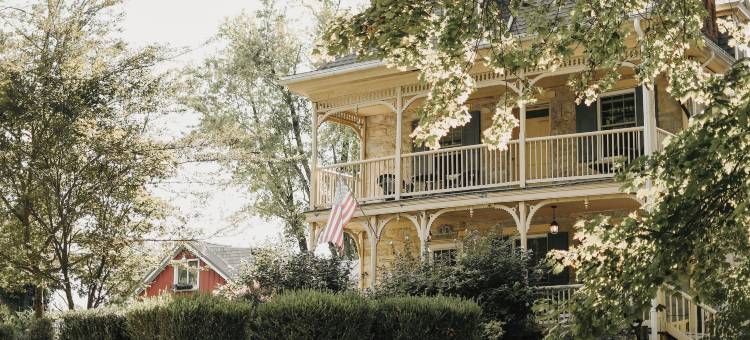 树倒农场民宿(Fallen Tree Farm Bed and Breakfast)图片