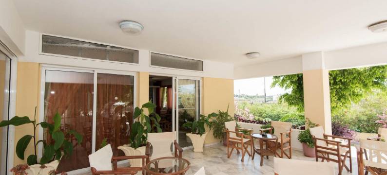 莱昂尼达斯套房酒店(Leonidas Hotel & Studios)图片