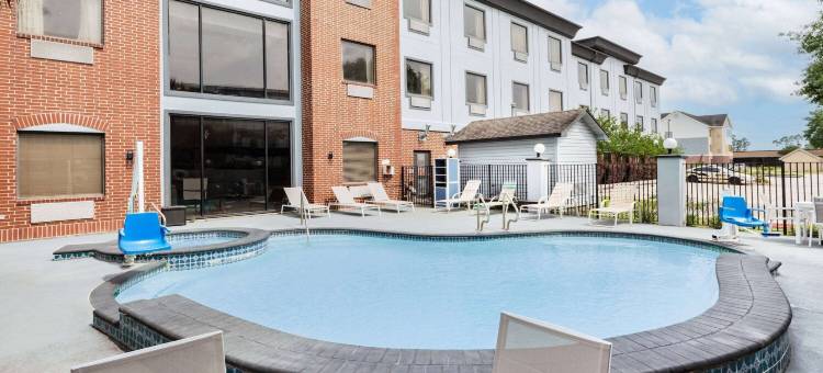 休斯顿布希国际机场蔚景温德姆酒店(Wingate by Wyndham Houston Bush InterContinental Airport)图片