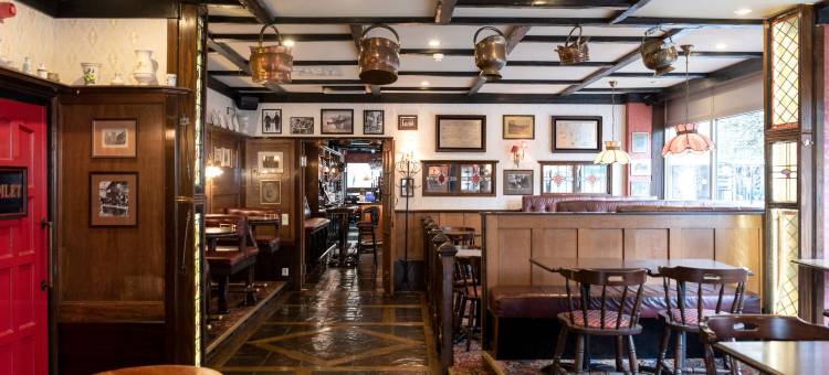 雪平比谢普斯阿姆斯酒店(Hotel Bishops Arms Köping)图片