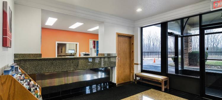 利伯蒂维尔6号汽车旅馆(Motel 6 Libertyville, IL)图片