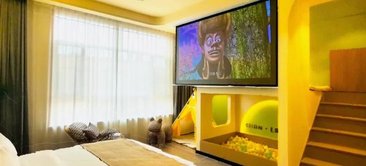 山来一宿酒店(七彩丹霞景区店)图片