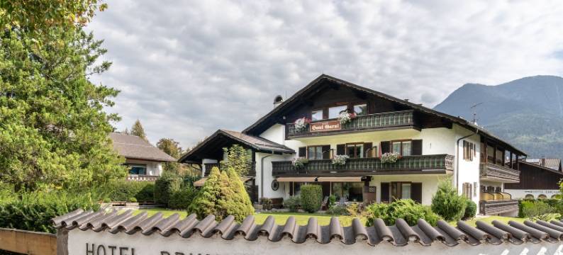 布鲁萨特伽尼酒店(Hotel Garni Brunnthaler)图片