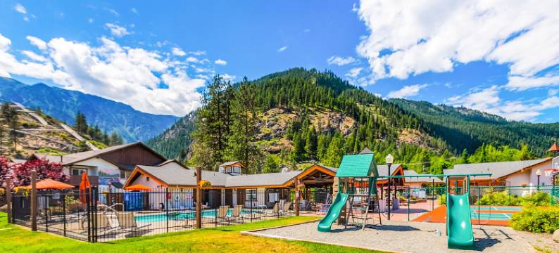 达莎的单板滑雪道 - 冰柱村(Dasha's Snowboard Track - Icicle Village)图片