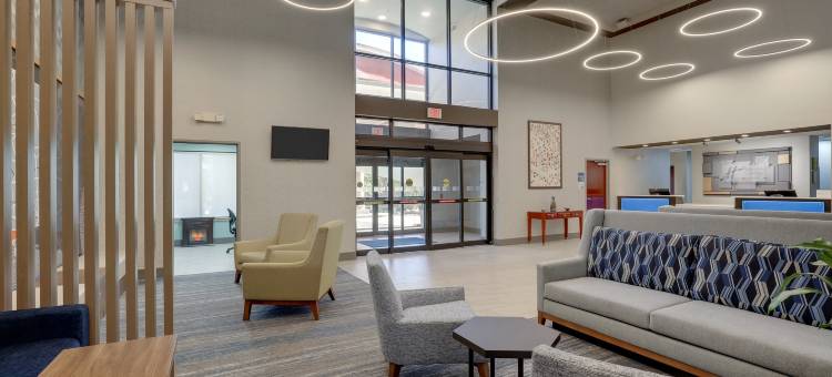 智选假日套房酒店加兹登的W -近阿塔拉(Holiday Inn Express & Suites Gadsden W-Near Attalla)图片