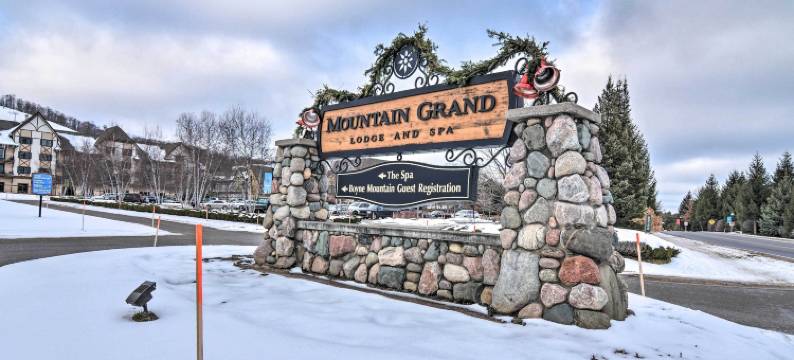 Boyne山度假村滑雪进出住宿(Ski-in/Ski-Out Getaway at Boyne Mountain Resort)图片