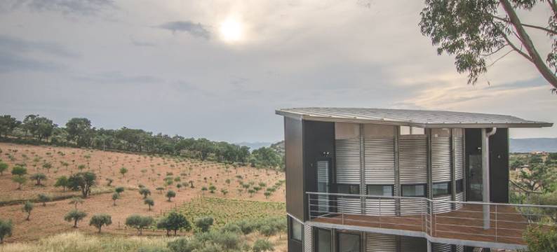 贝拉维斯塔地窖酒店(Bela Vista Silo Housing)图片