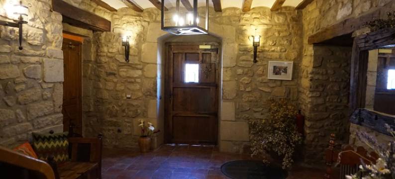 阿干宗广场酒店(Arganzón Plaza)图片