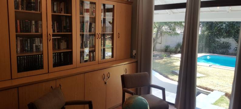 豪华高地旅馆(Luxury Heights Bed and Breakfast- Pool Ready for Use)图片