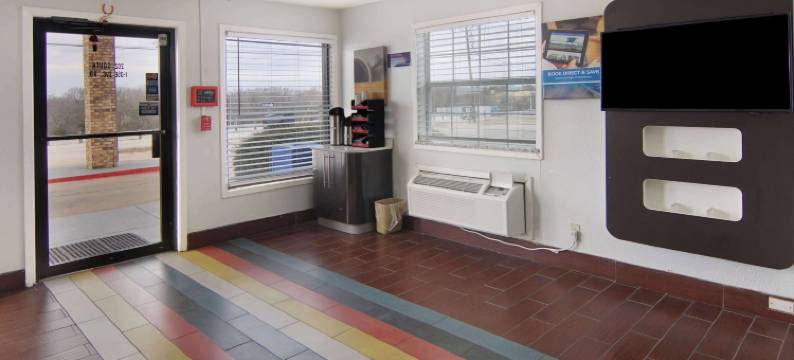 红橡树6号汽车旅馆(Motel 6 Red Oak, TX - Dallas)图片