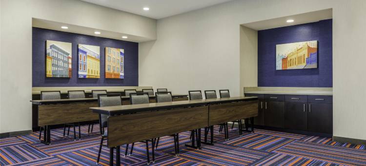 希尔顿欢朋酒店及套房迪凯特(Hampton Inn & Suites by Hilton  Decatur)图片