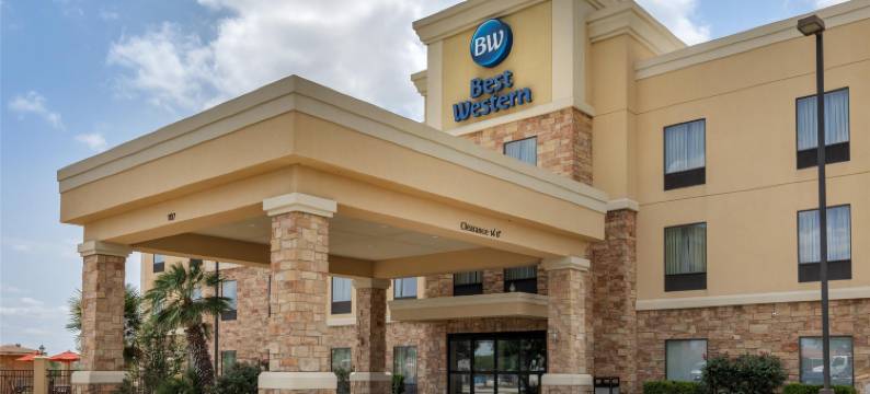巴斯特罗普派恩斯贝斯特韦斯特酒店(Best Western Bastrop Pines Inn)图片