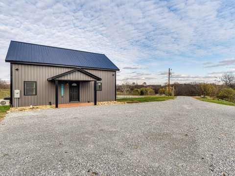 精美的哈格斯敦家与甲板和凉亭!