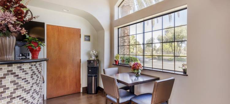 贝斯特韦斯特SureStay Plus圣克拉拉硅谷酒店(SureStay Plus by Best Western Santa Clara Silicon Valley)图片