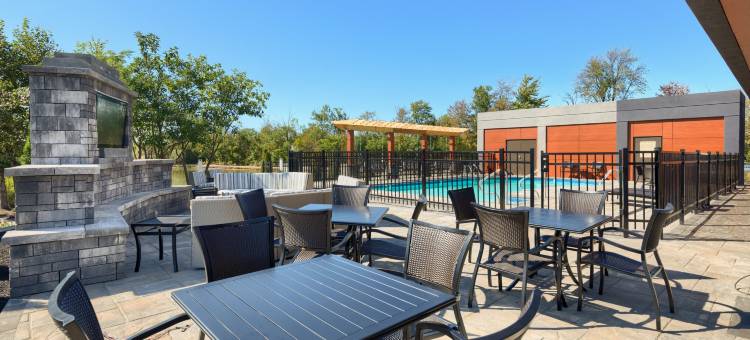 路易斯威尔东北欢朋酒店(Hampton Inn Louisville-Northeast)图片