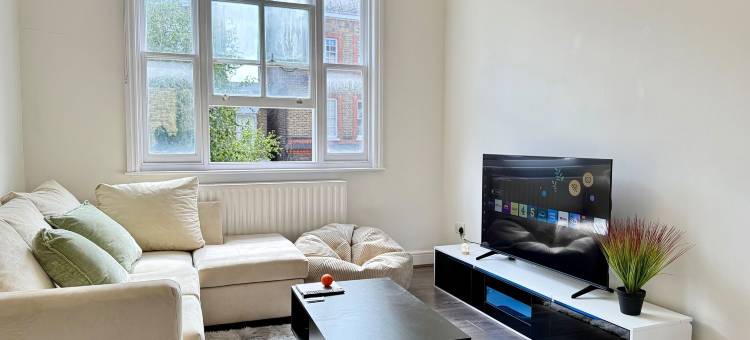 两卧室公寓 - 可住4人，允许宠物，带阳台(2-Bed Apartment - Sleeps 4 Pets Ok & Balcony)图片