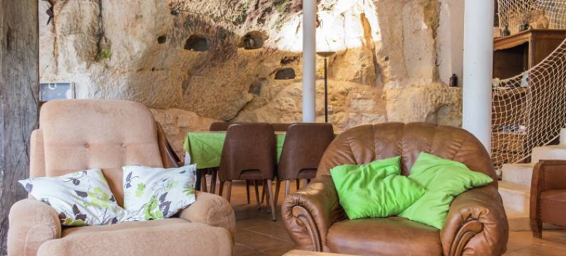 Unique troglodyte house in the Valley图片