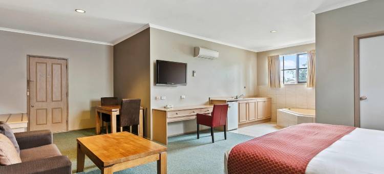 品质酒店(Quality Inn Colonial)图片