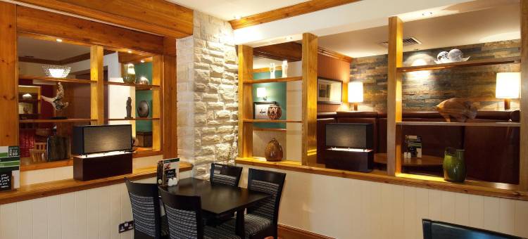 库姆布兰酒店(Premier Inn Cwmbran)图片