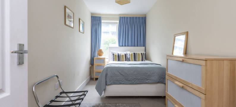 河畔公寓(Riverside Apartment)图片