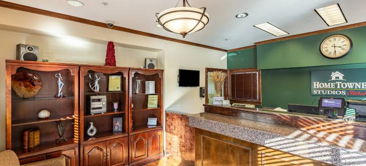 亚特兰大钱布利霍姆汤公寓(HomeTowne Studios Atlanta - Chamblee)图片