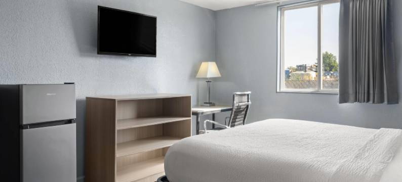 温德姆速8酒店韦恩堡(Super 8 by Wyndham Fort Wayne)图片