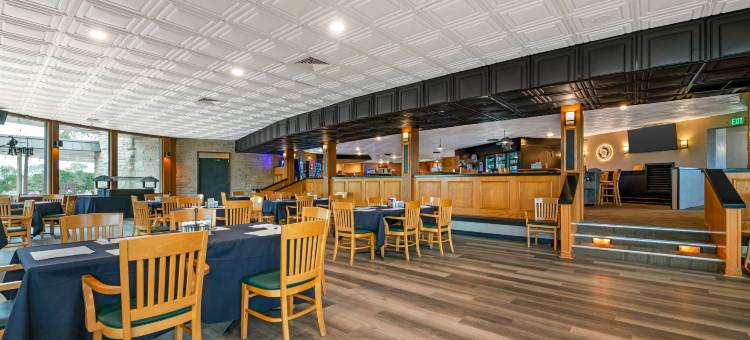 Fairway Inn & Suites图片